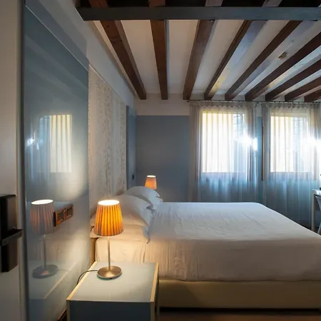 Casa Kirsch البندقية